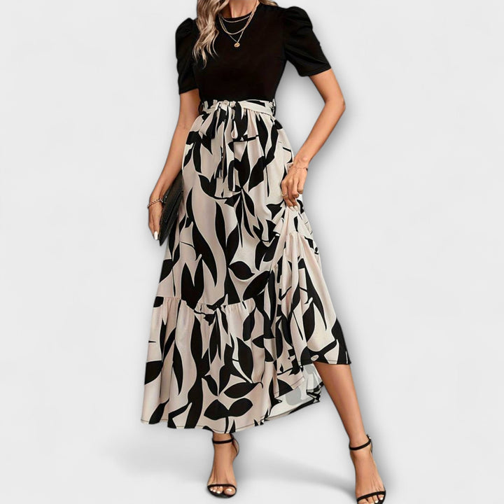 Zora - Sommerkleid mit Blumenmuster und Rundhalsausschnitt
