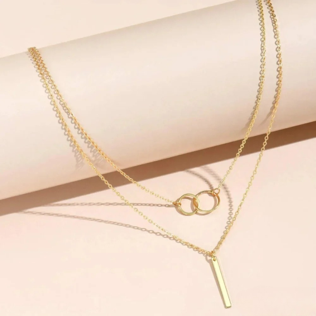 Ilse  - Vintage-Halskette mit goldenem Doppelkreis-Anhänger