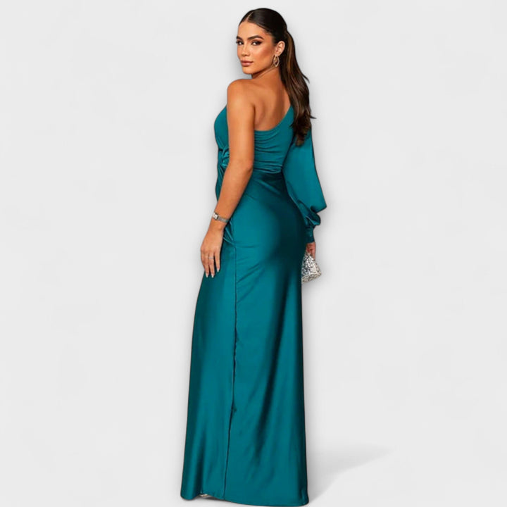 Gisela - Elegantes Kleid mit Raffinesse