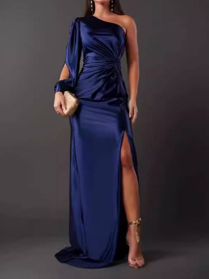 Gisela - Elegantes Kleid mit Raffinesse