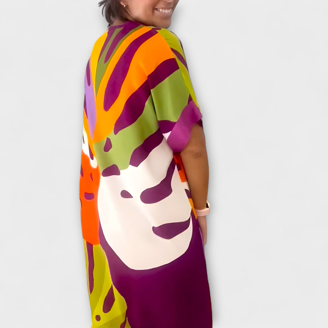 Carola - Lässiges Kleid mit Bunter Blätterdruck