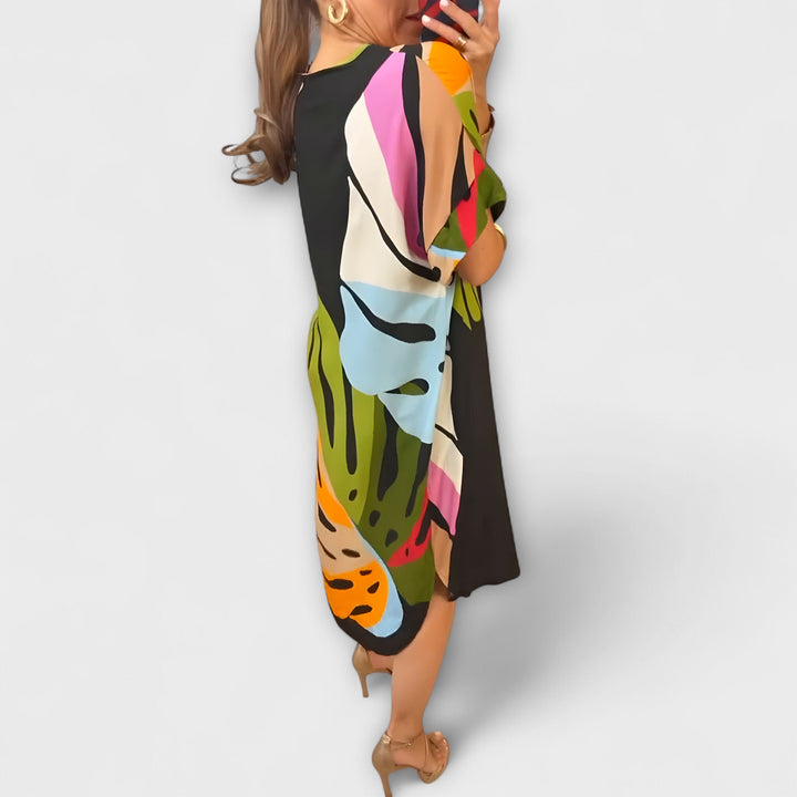 Carola - Lässiges Kleid mit Bunter Blätterdruck
