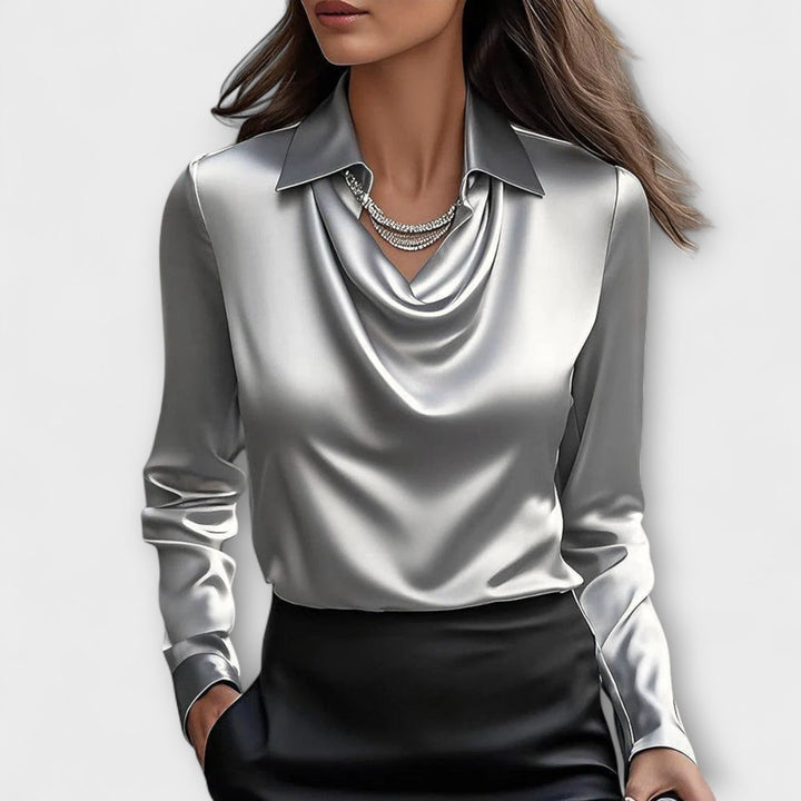 Martha - Glänzende Bluse mit gerafftem Kragen