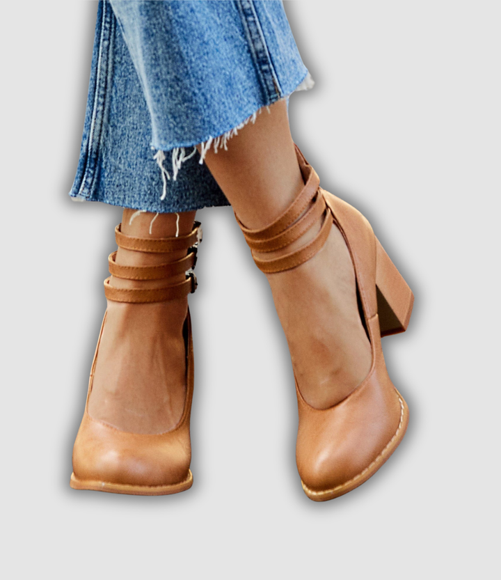 Friderun - Absatzschuhe mit drei Schnallen