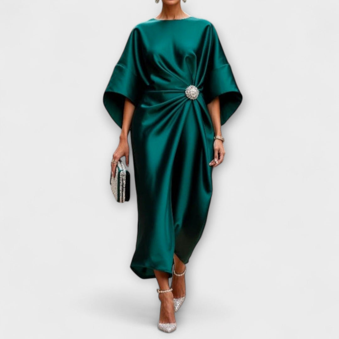 Oda - Luxe Shimmer Satin Langkleid