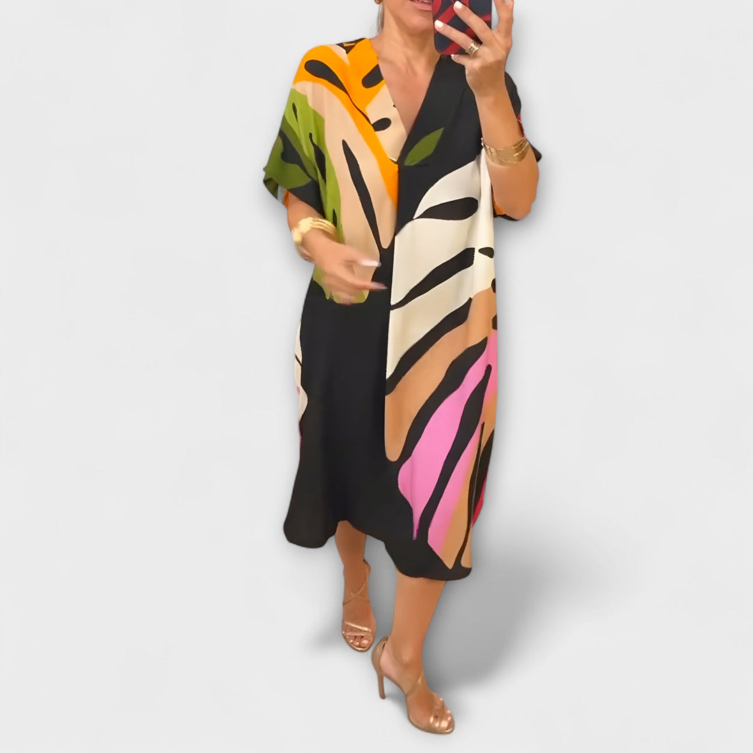 Carola - Lässiges Kleid mit Bunter Blätterdruck