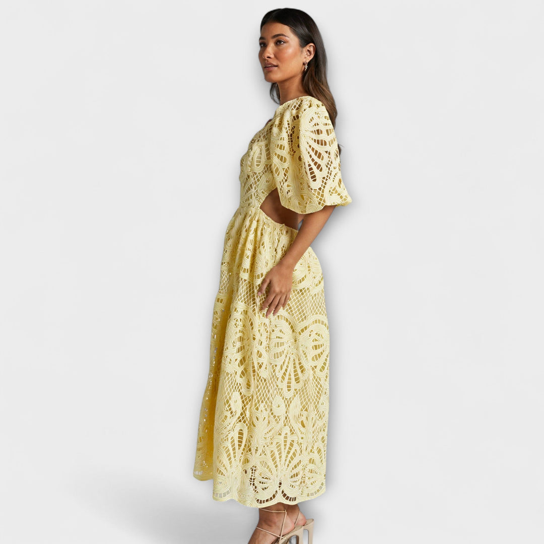 Fenja - Elegantes Kleid mit zarten Details