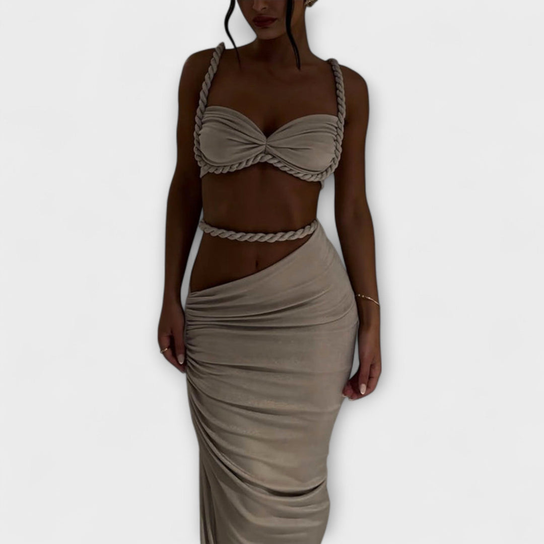 Minka – Stylishes Ombre-Zopfset mit Crop Top & Überrock