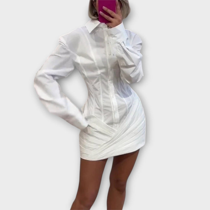 Maja - Langärmliges weißes plissiertes Hemdkleid