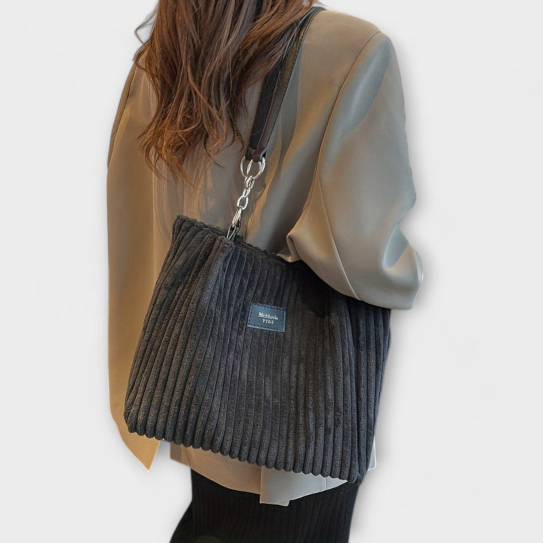 Ilse - Weiche Cord-Schultertasche