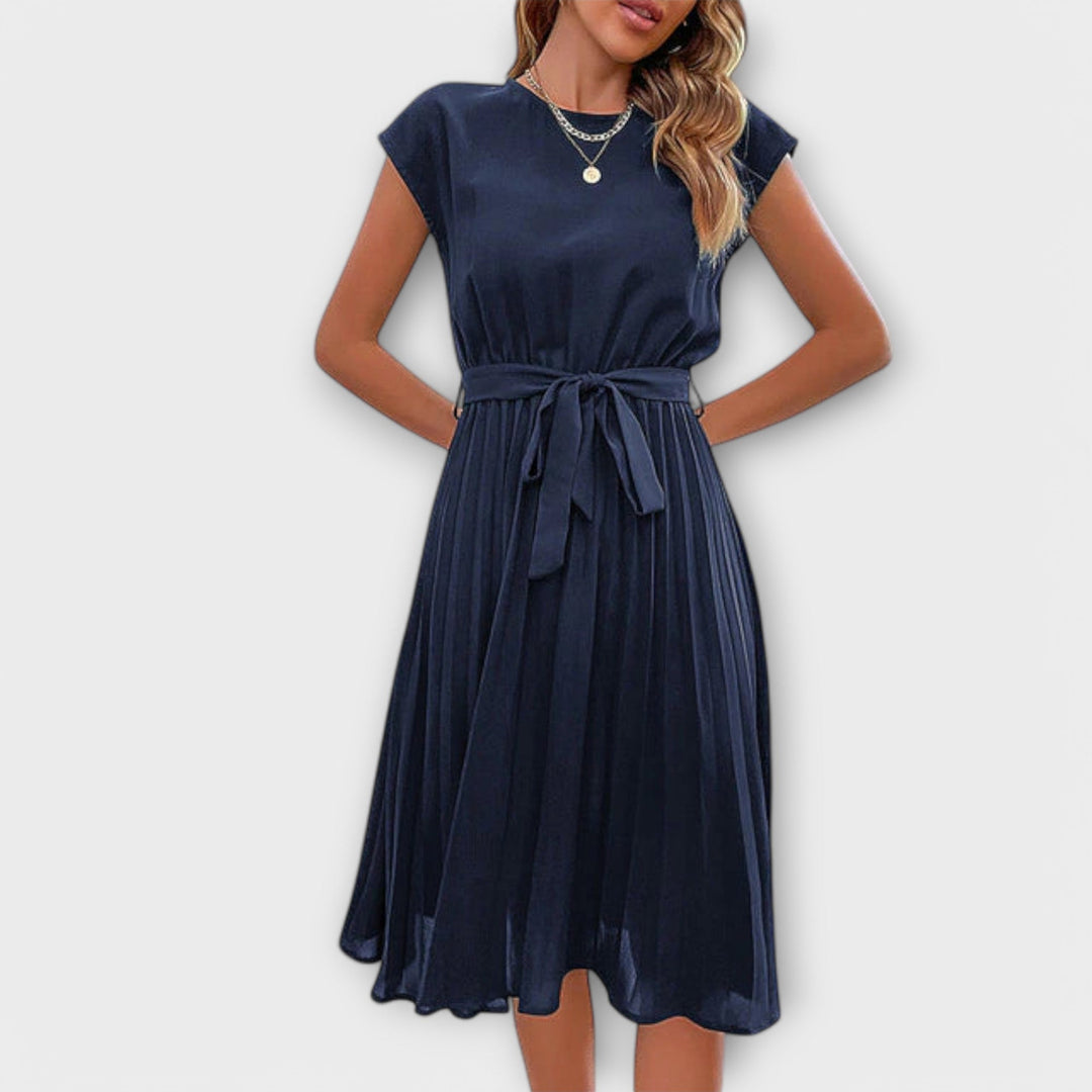 Erika - Kurzarm, gefältete, lässige Midikleid