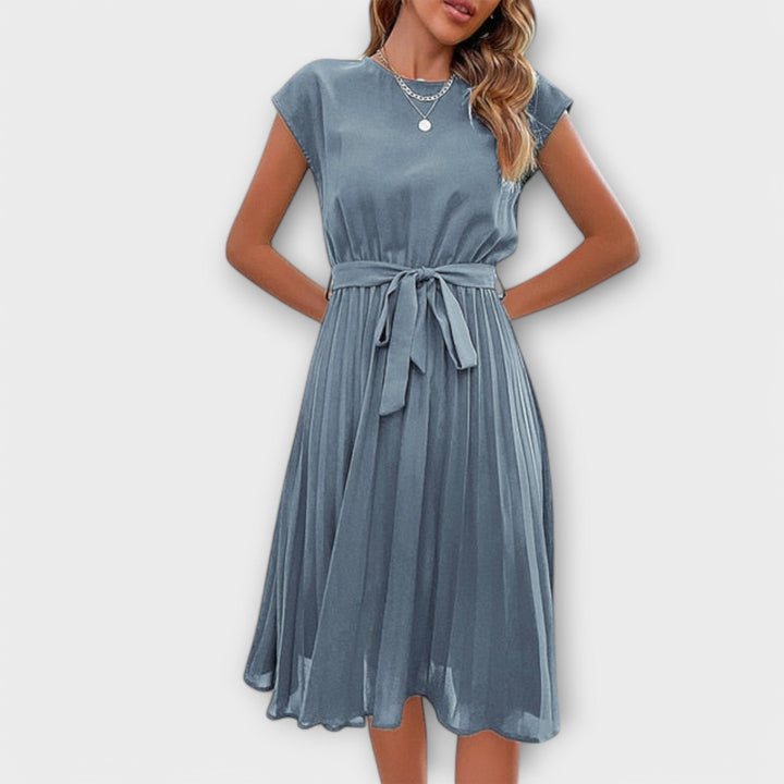 Erika - Kurzarm, gefältete, lässige Midikleid