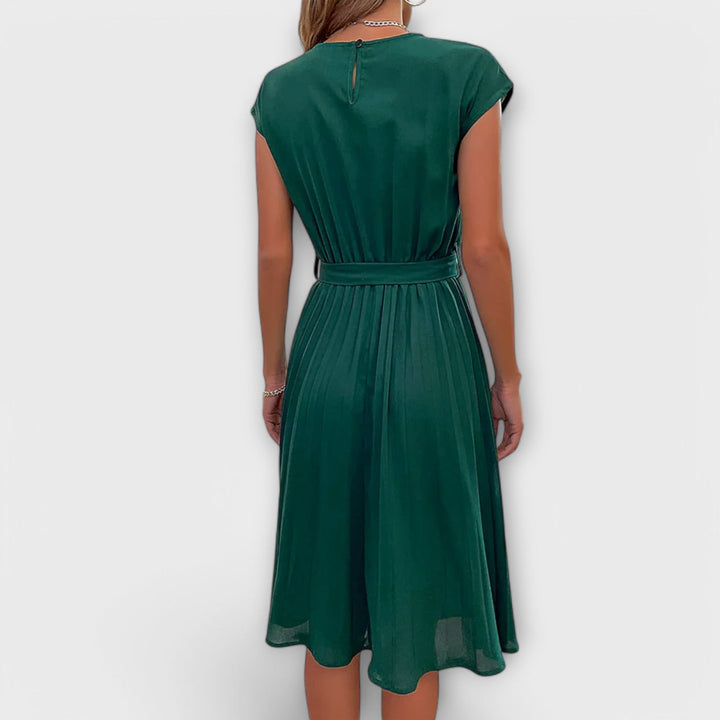 Erika - Kurzarm, gefältete, lässige Midikleid