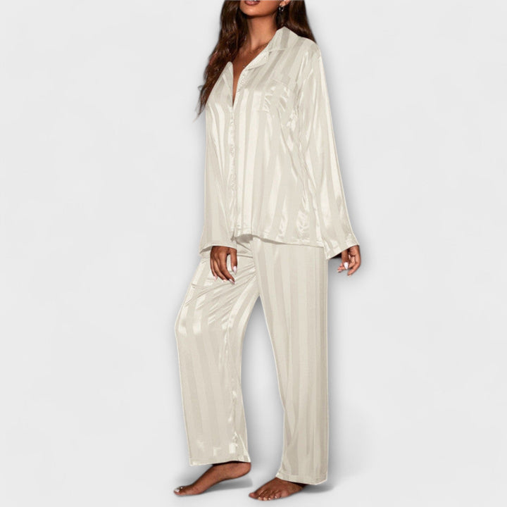 Nina - Luxuriöser Pyjama
