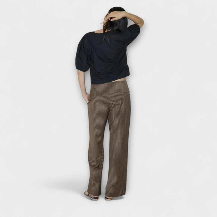 Helena – Weit Geschnittene Hose Mit Falt-Detail