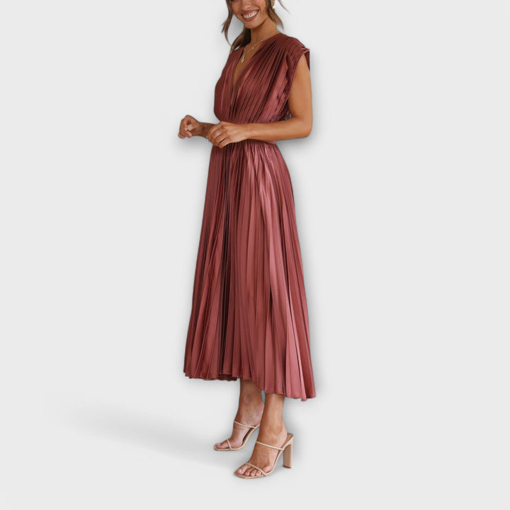 Greta - Stilvolles Faltenkleid