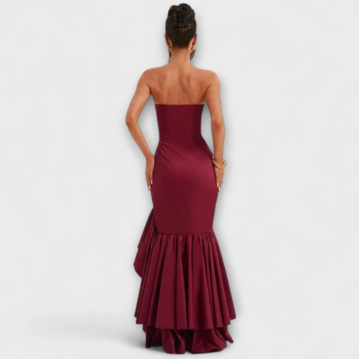 Ulla - Off-Shoulder Slim Fit Maxikleid mit asymmetrischem Saum