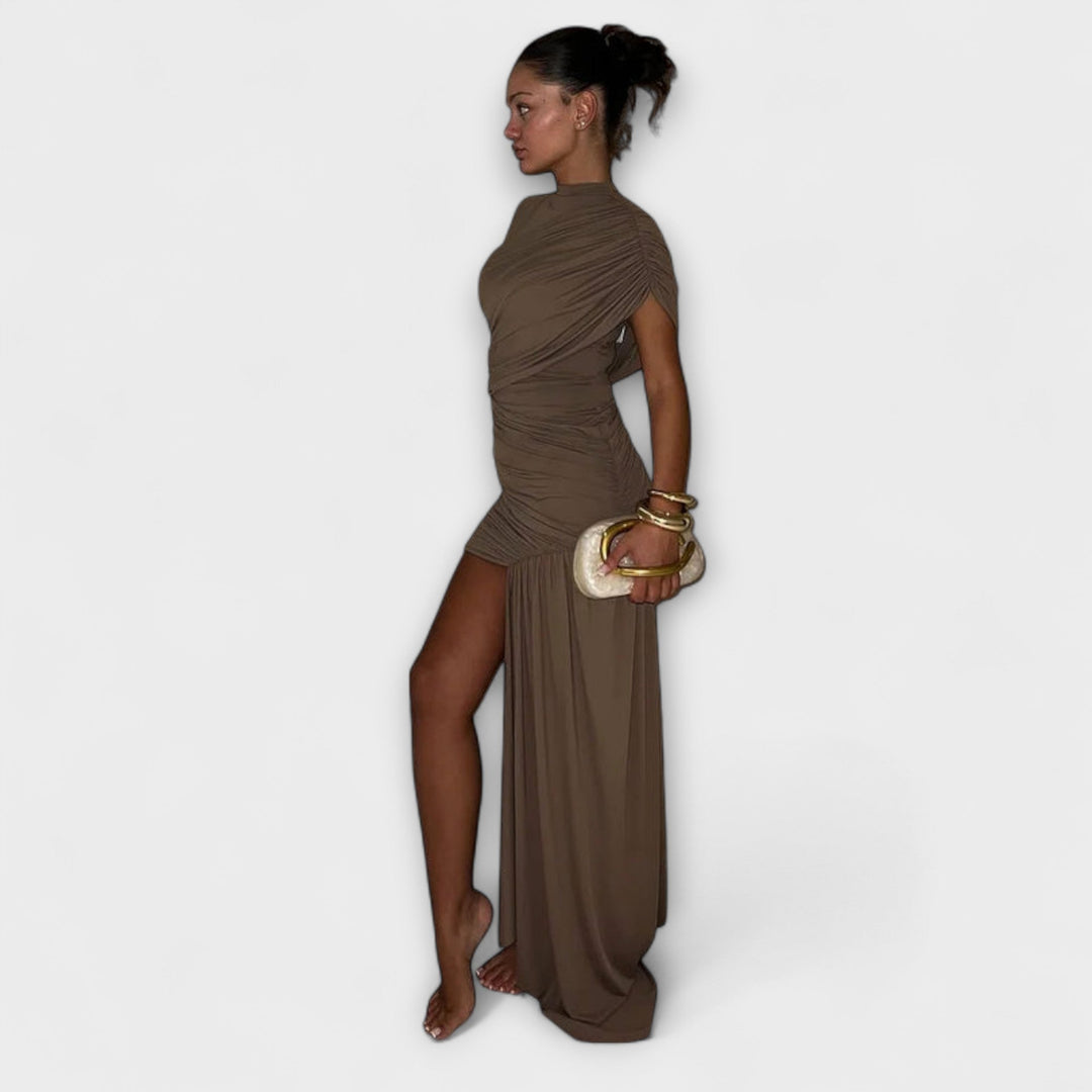 Selina - Schickes, schmal geschnittenes Kleid mit Rundhalsausschnitt und Plissee