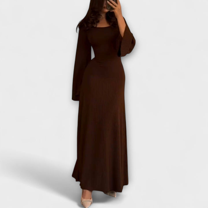 Frieda - Schickes Strickkleid mit Taillendetail