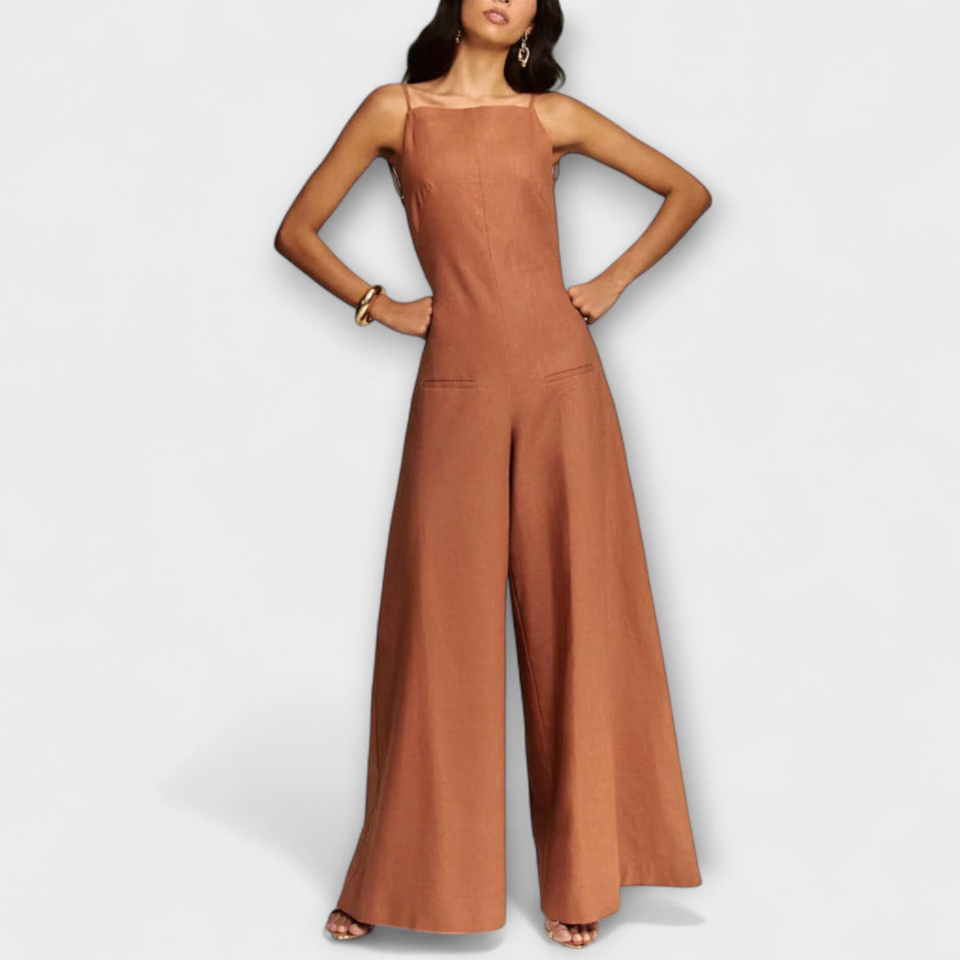 Angelika - Strahlender Halter-Jumpsuit