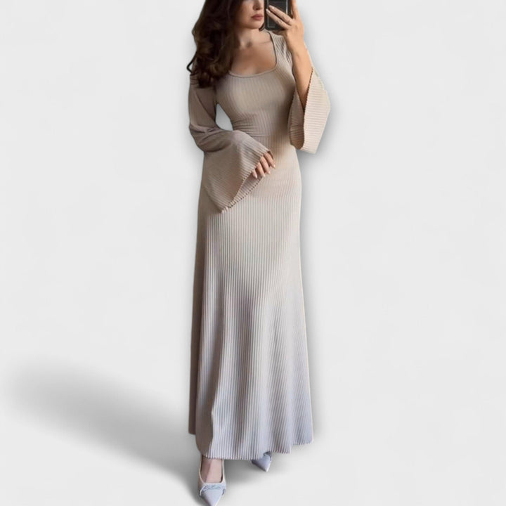 Frieda - Schickes Strickkleid mit Taillendetail