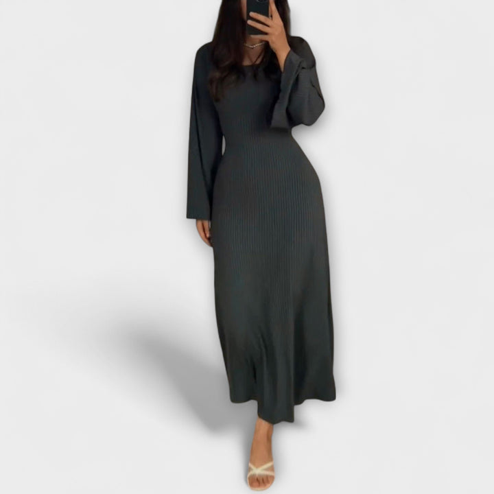 Frieda - Schickes Strickkleid mit Taillendetail