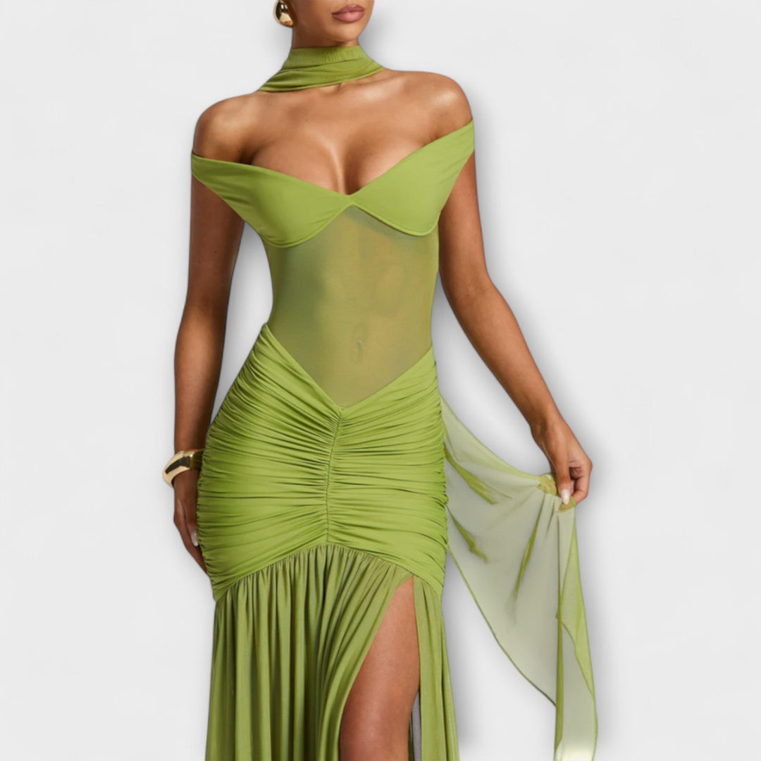 Aylin – Schlitzkleid mit Wow Faktor